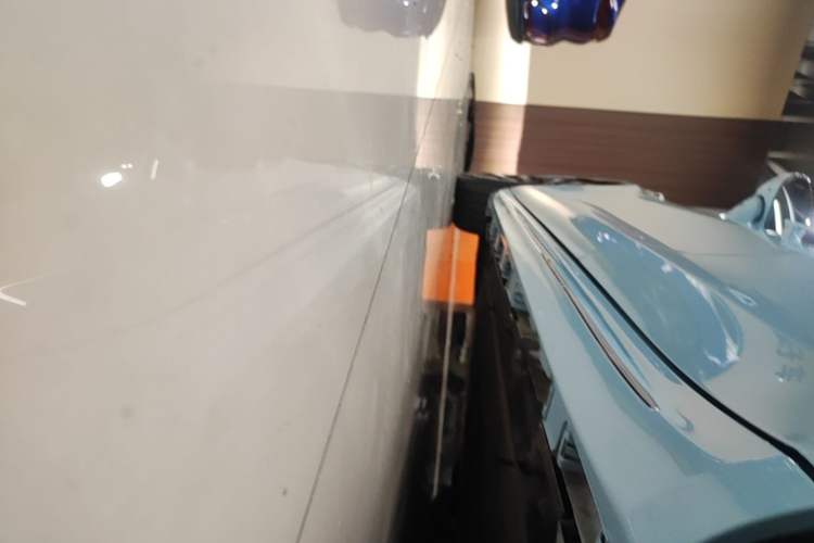 Used Hima Luxeed S7 2025 785 km Ultra Left Side Sill