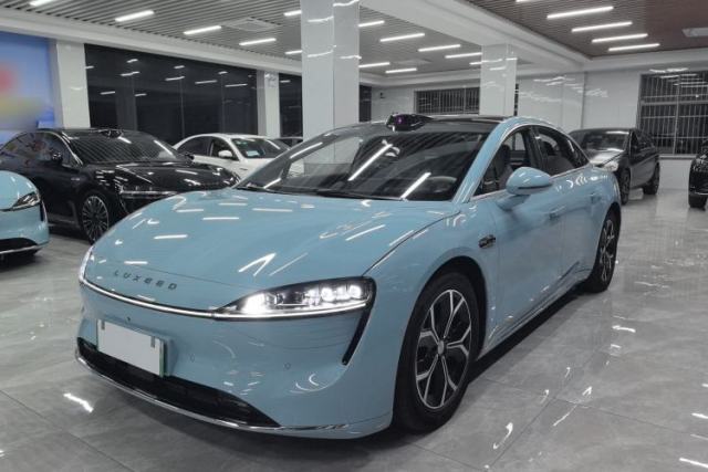 Used Hima Luxeed S7 2025 705 km Max