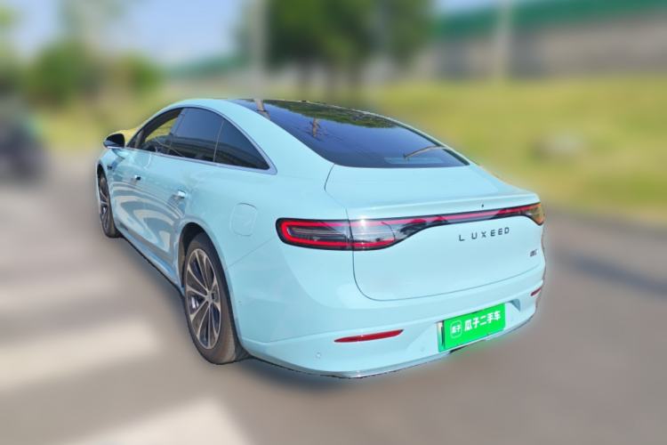 Used Hima Luxeed S7 2025 705 km Max Rear Left 45 Deg