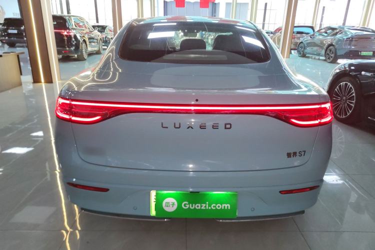 Used Hima Luxeed S7 2025 785 km Ultra Rear