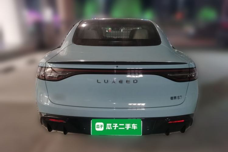 Used Hima Luxeed S7 2025 705 km Max Rear
