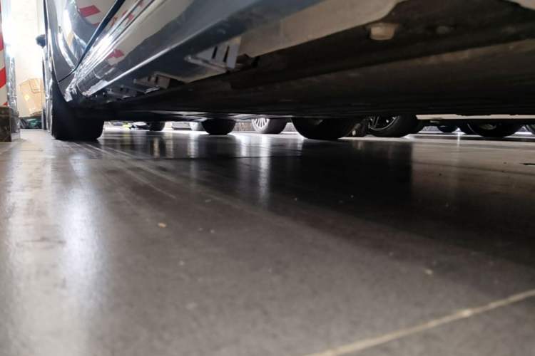 Used Hima Luxeed S7 2025 855 km Max Right Side Sill