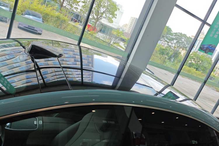 Used Hima Luxeed S7 2025 705 km Max Roof