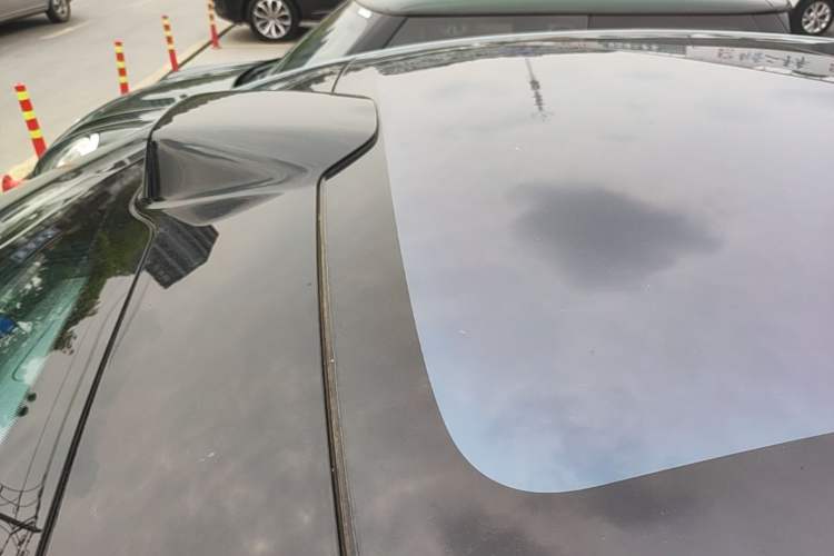 Used Hima Luxeed S7 2025 855 km Max Roof