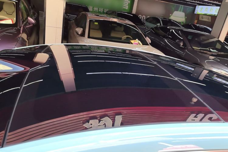 Used Hima Luxeed S7 2025 785 km Ultra Roof