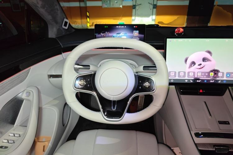 Used Hima Luxeed S7 2025 855 km Max Steering Wheel