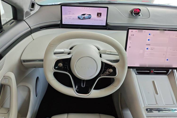 Used Hima Luxeed S7 2025 705 km Max Steering Wheel