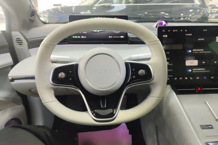 Used Hima Luxeed S7 2025 785 km Ultra Steering Wheel