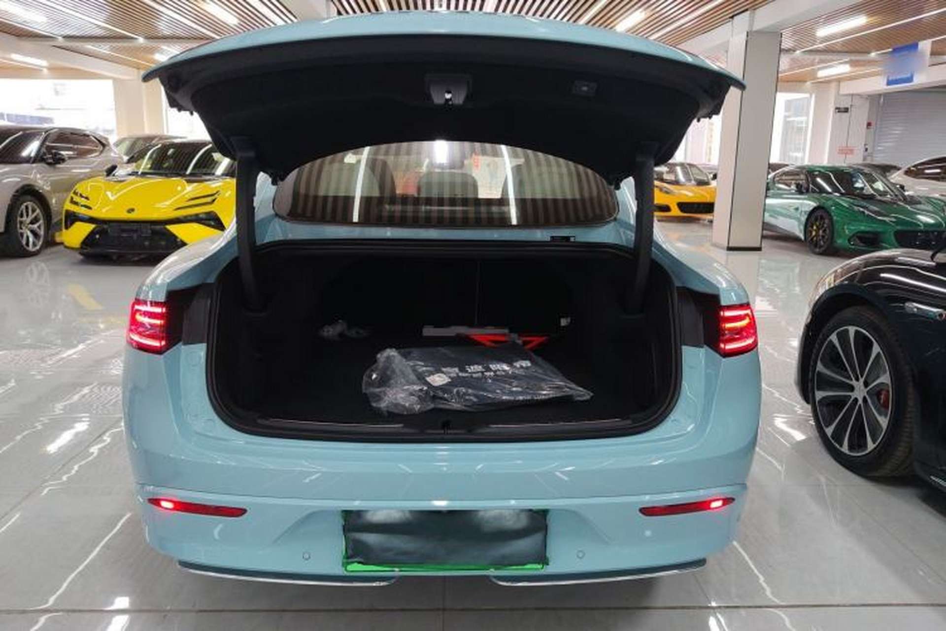 Used Hima Luxeed S7 2025 785 km Ultra Trunk