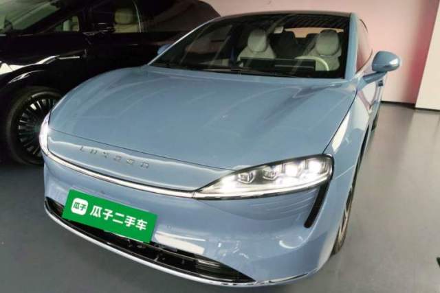 Used Hima Luxeed S7 2025 705 km Pro