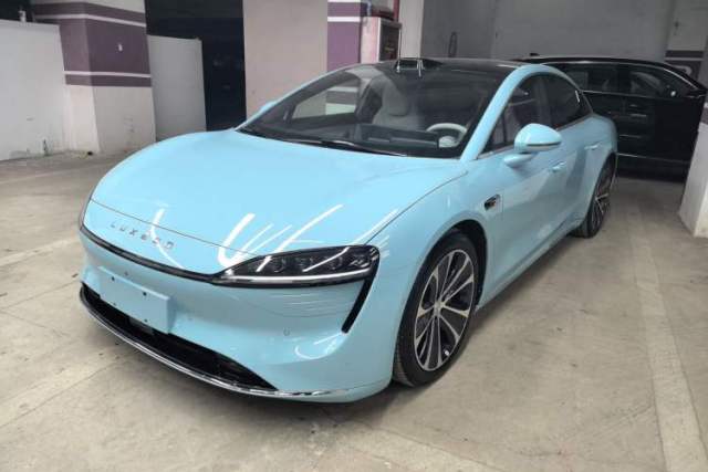 Used Hima Luxeed S7 2025 855 km Max
