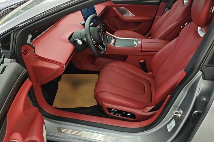 Used Hima Luxeed S7 2025 785 km Ultra Driver Seat