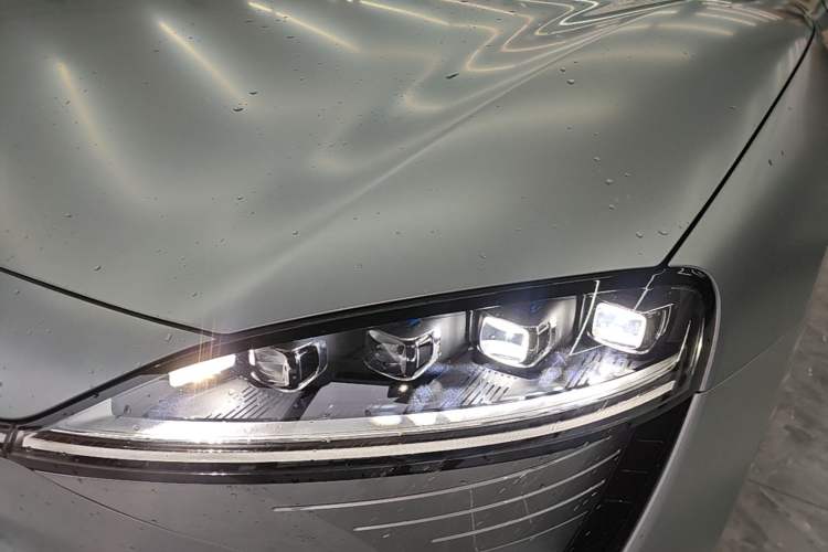 Used Hima Luxeed S7 2025 785 km Ultra Left Front Headlight