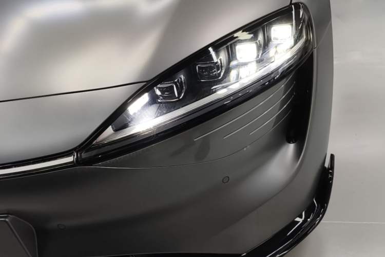 Used Hima Luxeed S7 2025 703km Ultra Sport Edition Left Front Headlight