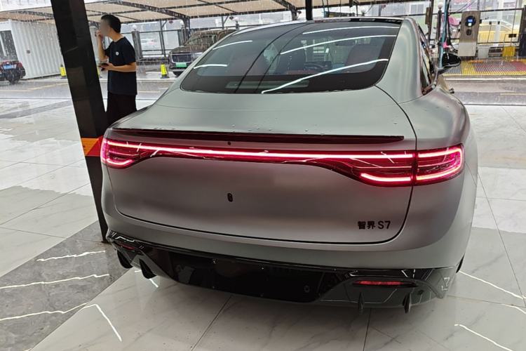 Used Hima Luxeed S7 2025 785 km Ultra Rear