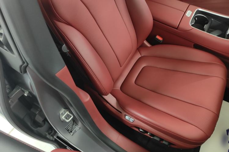 Used Hima Luxeed S7 2025 703km Ultra Sport Edition Right Front Seat