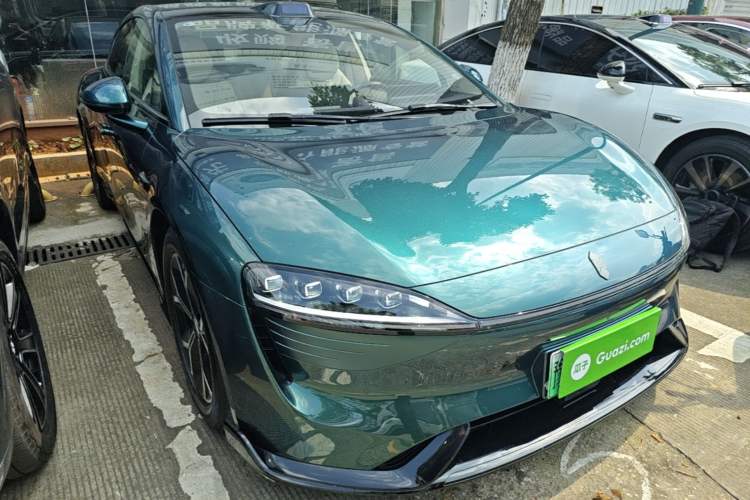 Used Hima Luxeed S7 2025 705 km Max Exterior 1