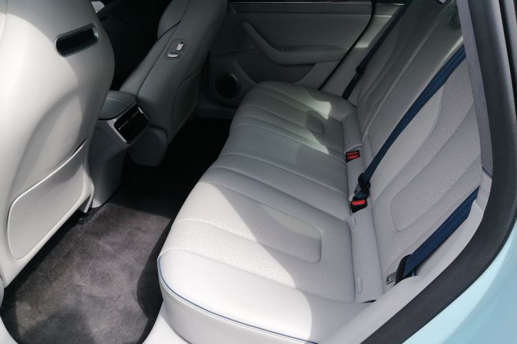 Used Hima Luxeed S7 2025 785 km Ultra Left Rear Seat