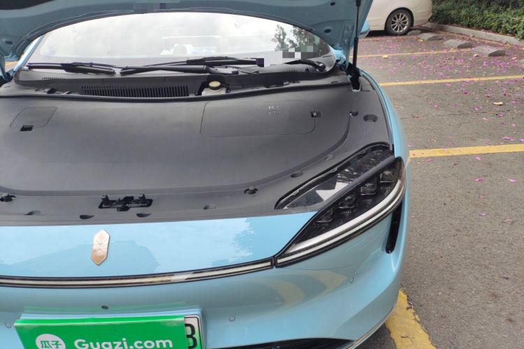 Used Hima Luxeed S7 2025 705 km Max Engine Bay Left