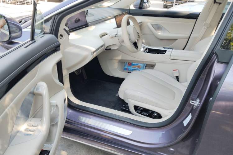 Used Hima Luxeed S7 2025 855 km Max Driver Seat