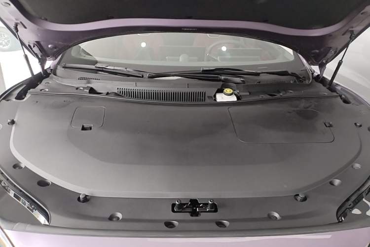 Used Hima Luxeed S7 2025 785 km Ultra Engine Bay