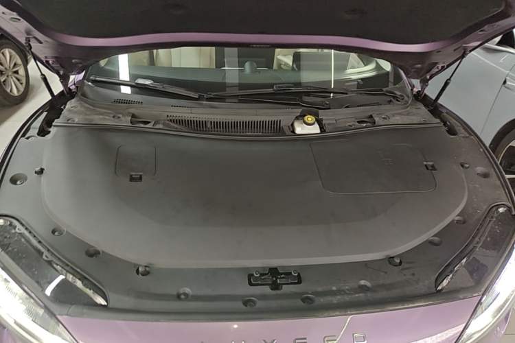 Used Hima Luxeed S7 2025 785 km Ultra Engine Bay