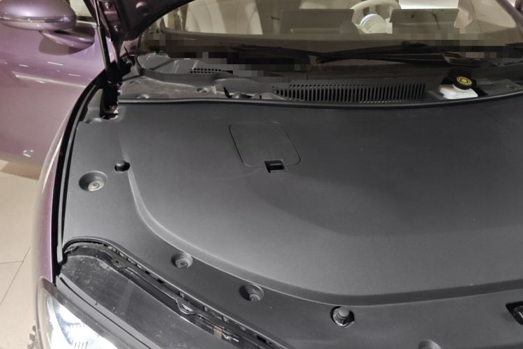 Used Hima Luxeed S7 2025 705 km Pro Engine Bay Right