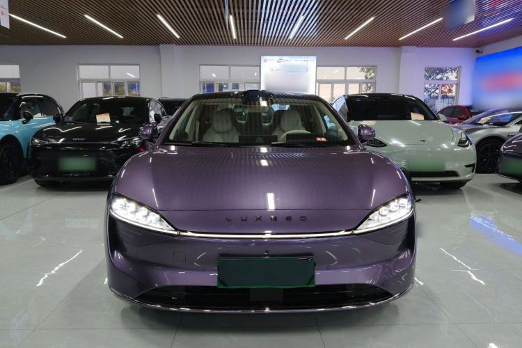 Used Hima Luxeed S7 2025 785 km Ultra Exterior 1