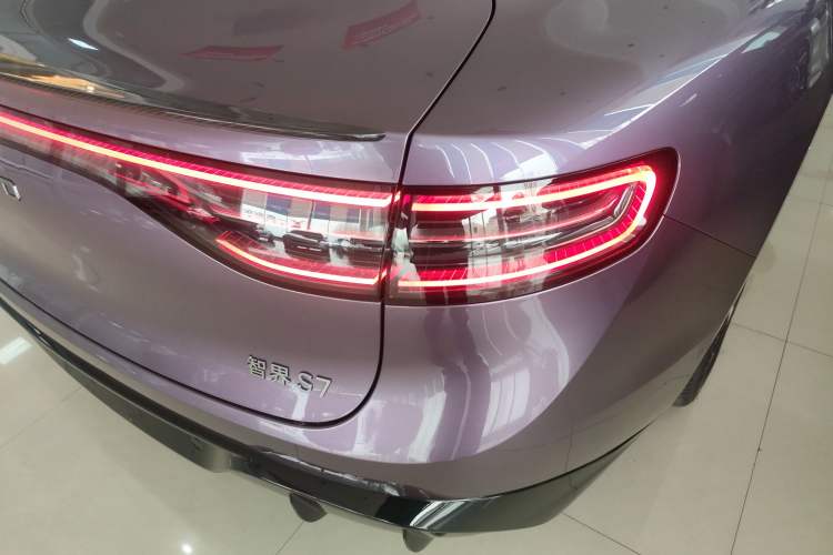 Used Hima Luxeed S7 2025 785 km Ultra Exterior 6