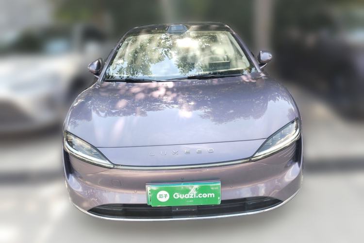 Used Hima Luxeed S7 2025 855 km Max Front
