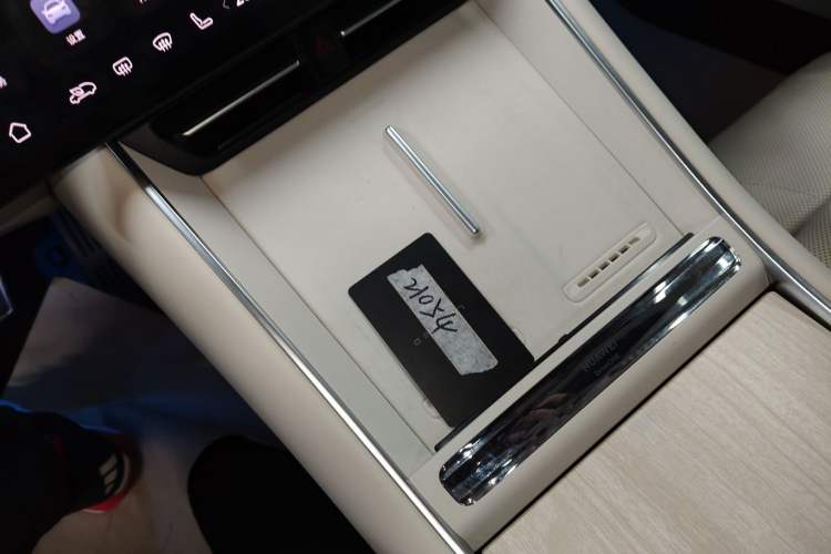 Used Hima Luxeed S7 2025 785 km Ultra Interior 1