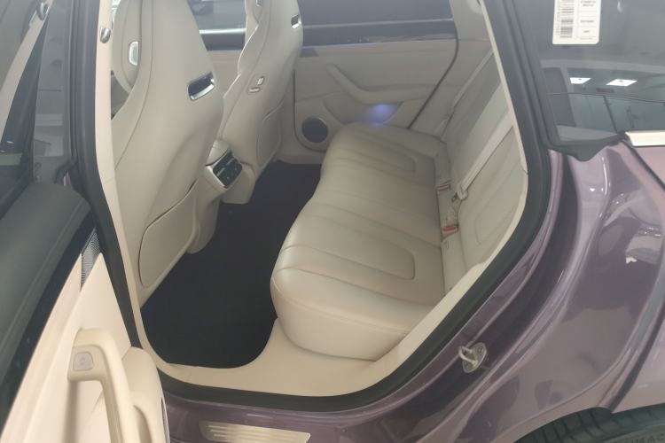 Used Hima Luxeed S7 2025 785 km Ultra Interior 4