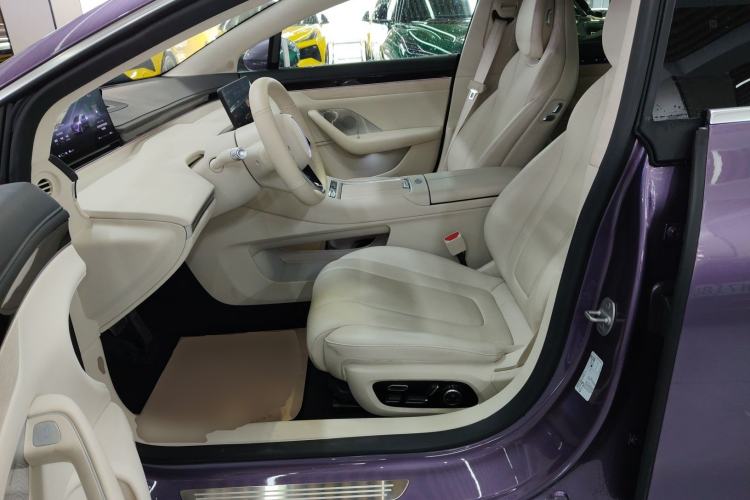 Used Hima Luxeed S7 2025 785 km Ultra Left Front Seat