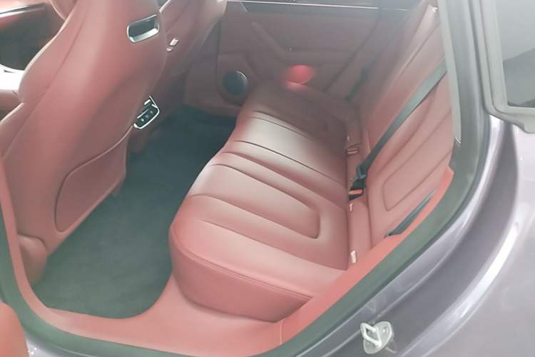 Used Hima Luxeed S7 2025 785 km Ultra Left Rear Seat