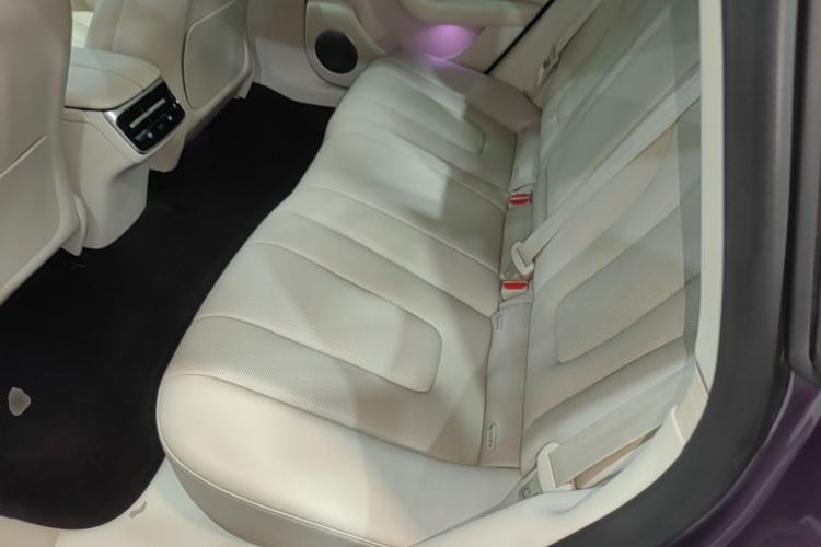 Used Hima Luxeed S7 2025 705 km Pro Left Rear Seat