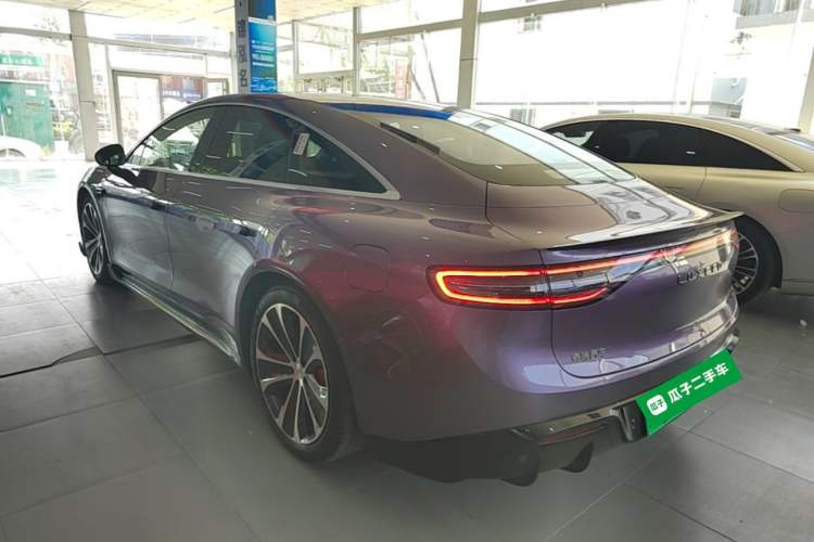 Used Hima Luxeed S7 2025 785 km Ultra Rear Left 45 Deg