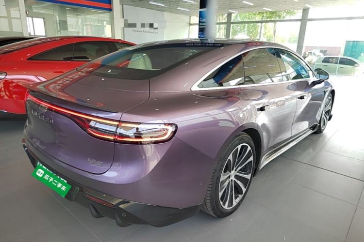 Used Hima Luxeed S7 2025 785 km Ultra Rear Right 45 Deg