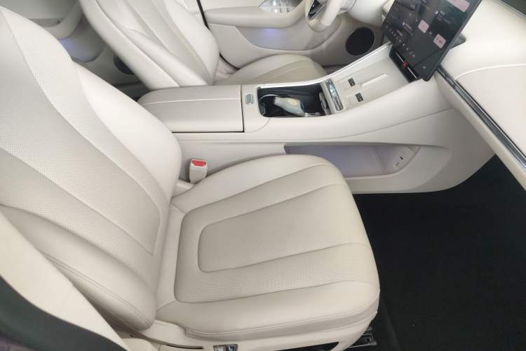 Used Hima Luxeed S7 2025 785 km Ultra Right Front Seat