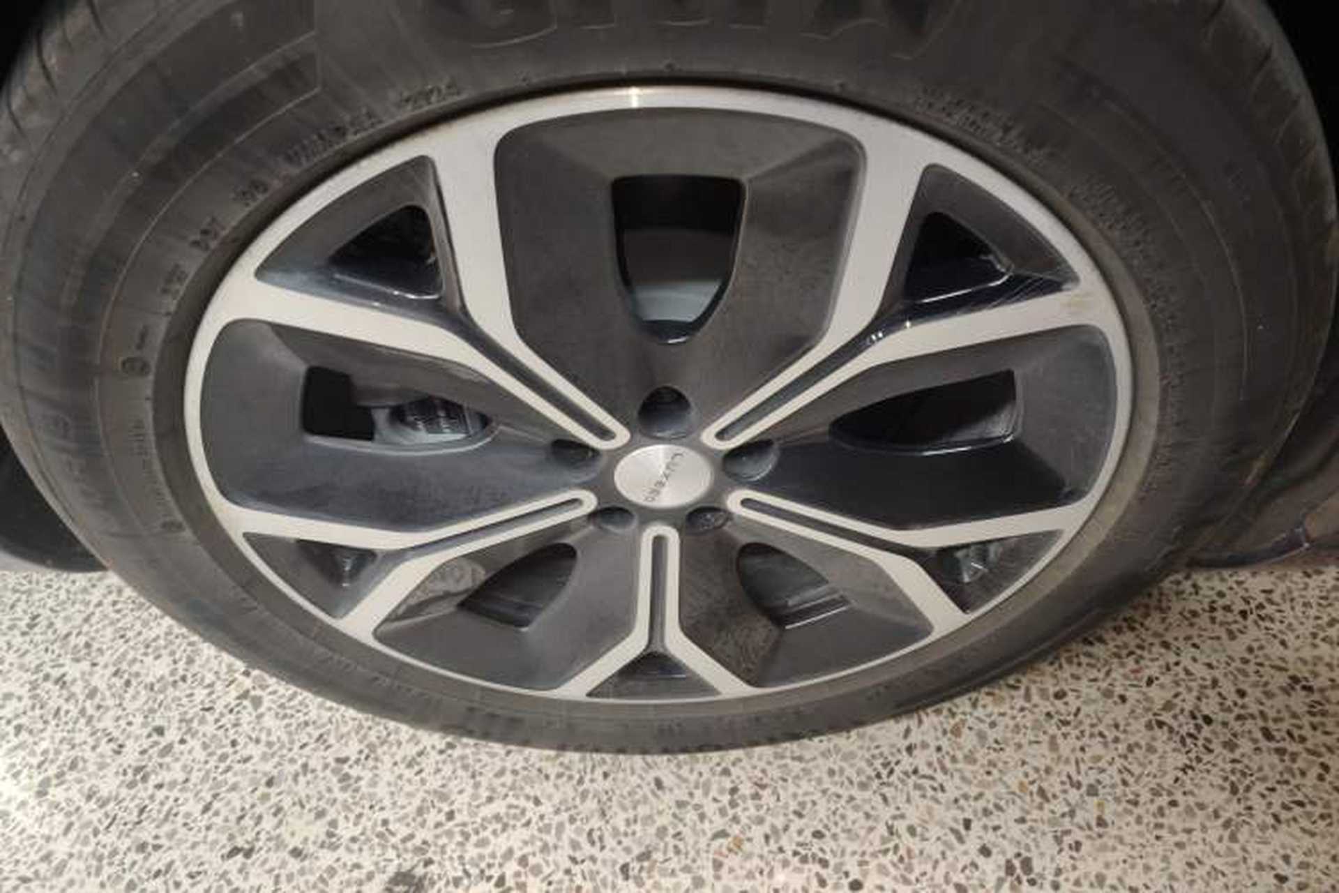 Used Hima Luxeed S7 2025 705 km Pro Right Rear Wheel Hub