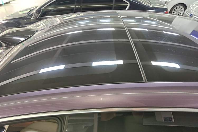 Used Hima Luxeed S7 2025 785 km Ultra Roof