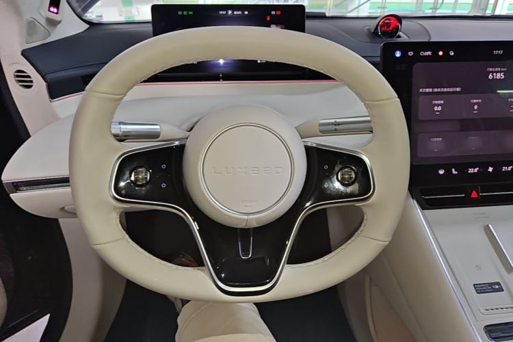Used Hima Luxeed S7 2025 785 km Ultra Steering Wheel