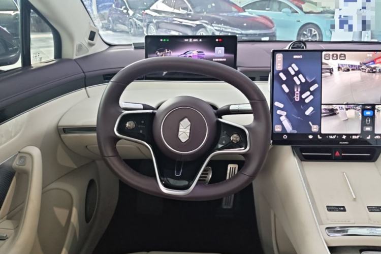 Used Hima Luxeed S7 2025 705 km Max Steering Wheel