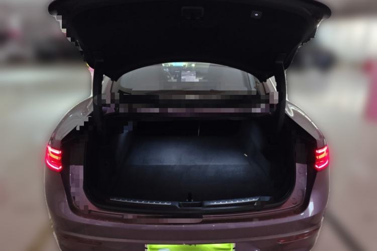 Used Hima Luxeed S7 2025 705 km Pro Trunk