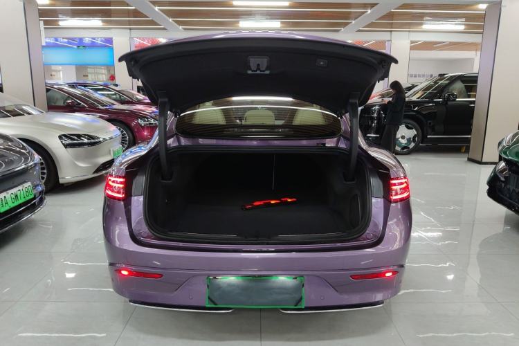 Used Hima Luxeed S7 2025 785 km Ultra Trunk