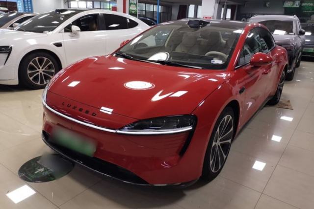 Used Hima Luxeed S7 2025 785 km Ultra