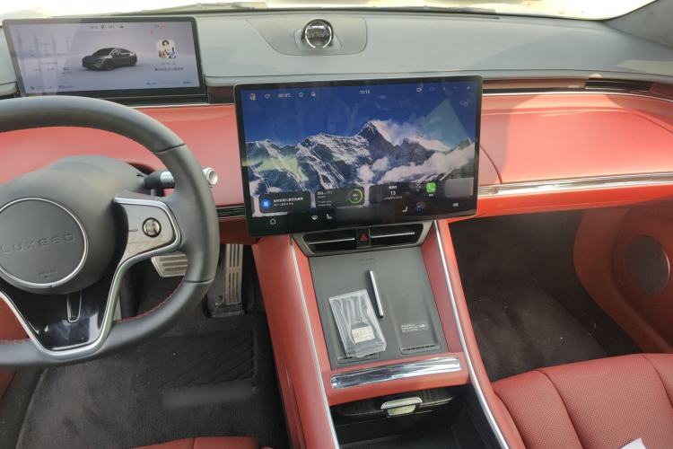 Used Hima Luxeed S7 2025 703km Ultra Sport Edition Center Console
