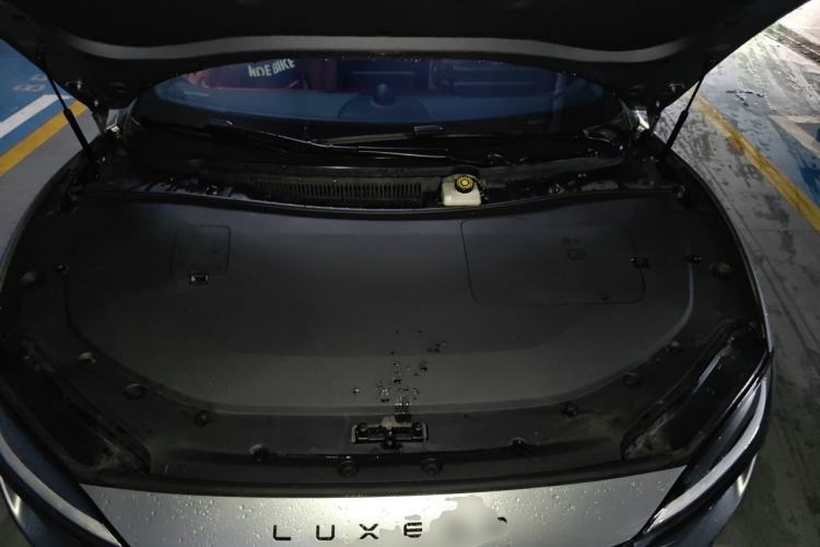 Used Hima Luxeed S7 2025 705 km Max Engine Bay