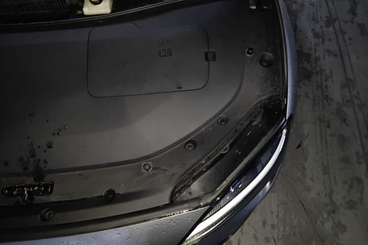 Used Hima Luxeed S7 2025 705 km Max Engine Bay Left