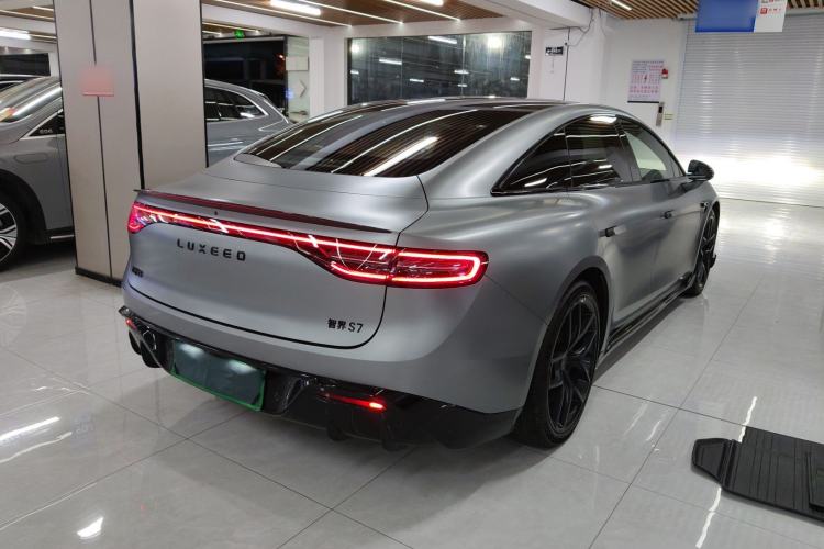 Used Hima Luxeed S7 2025 703km Ultra Sport Edition Exterior 5