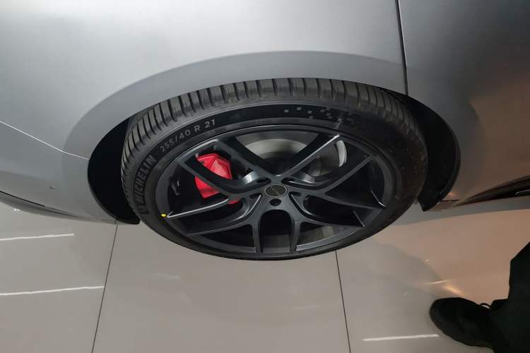 Used Hima Luxeed S7 2025 703km Ultra Sport Edition Exterior 5